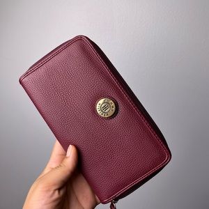 Tommy Hilfiger Burgundy Wallet